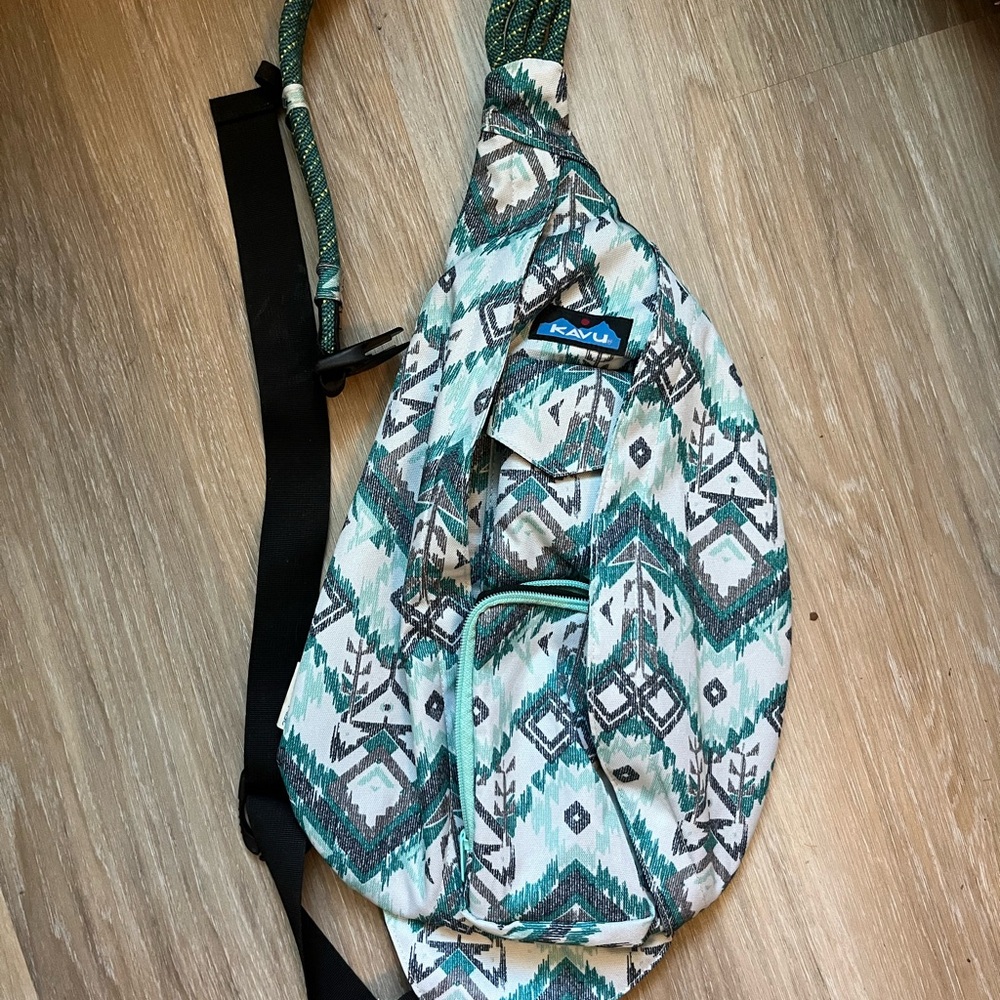 KAVU Women's Sling Bag - Green Pattern